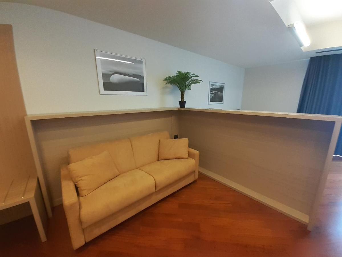 טורינו Open Space 53 Con Parcheggio In Struttura E Colazione Deliziosa מראה חיצוני תמונה
